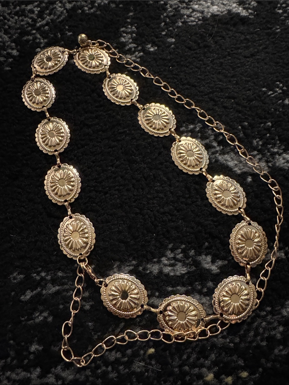 Gold Metallic Concho Chain Belt NEW 🏷️ - Picture 2 of 6